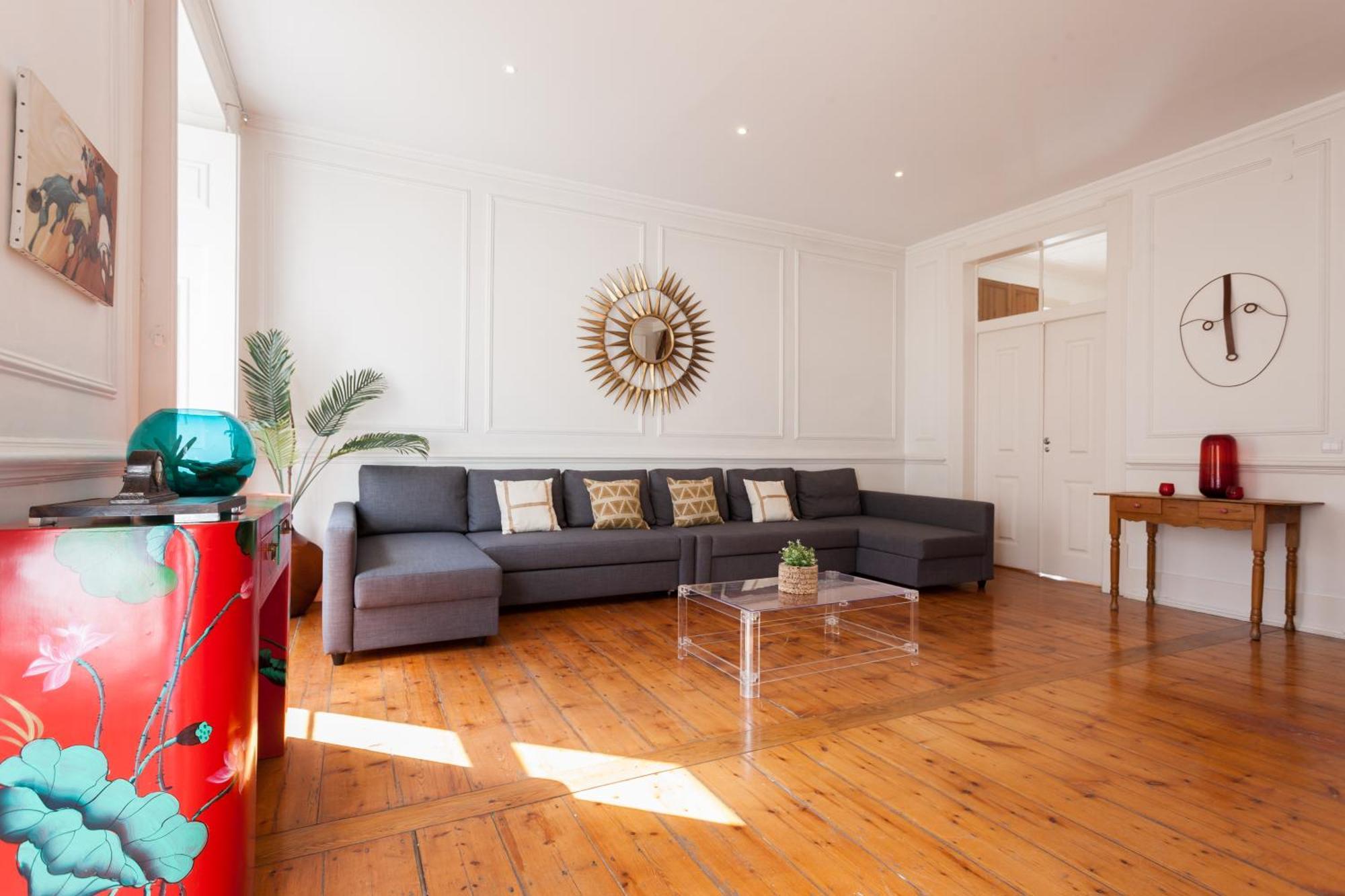 Tejo Vintage Three-bedroom - By Lu Holidays Apartament